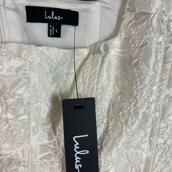 Lulus Radiant Flair Ivory Floral Jacquard Bustier Skort Romper Size L NWT - Picture 6 of 8
